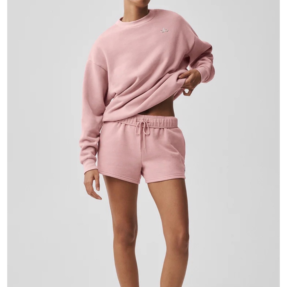 Alo yoga crewneck in dusty rose